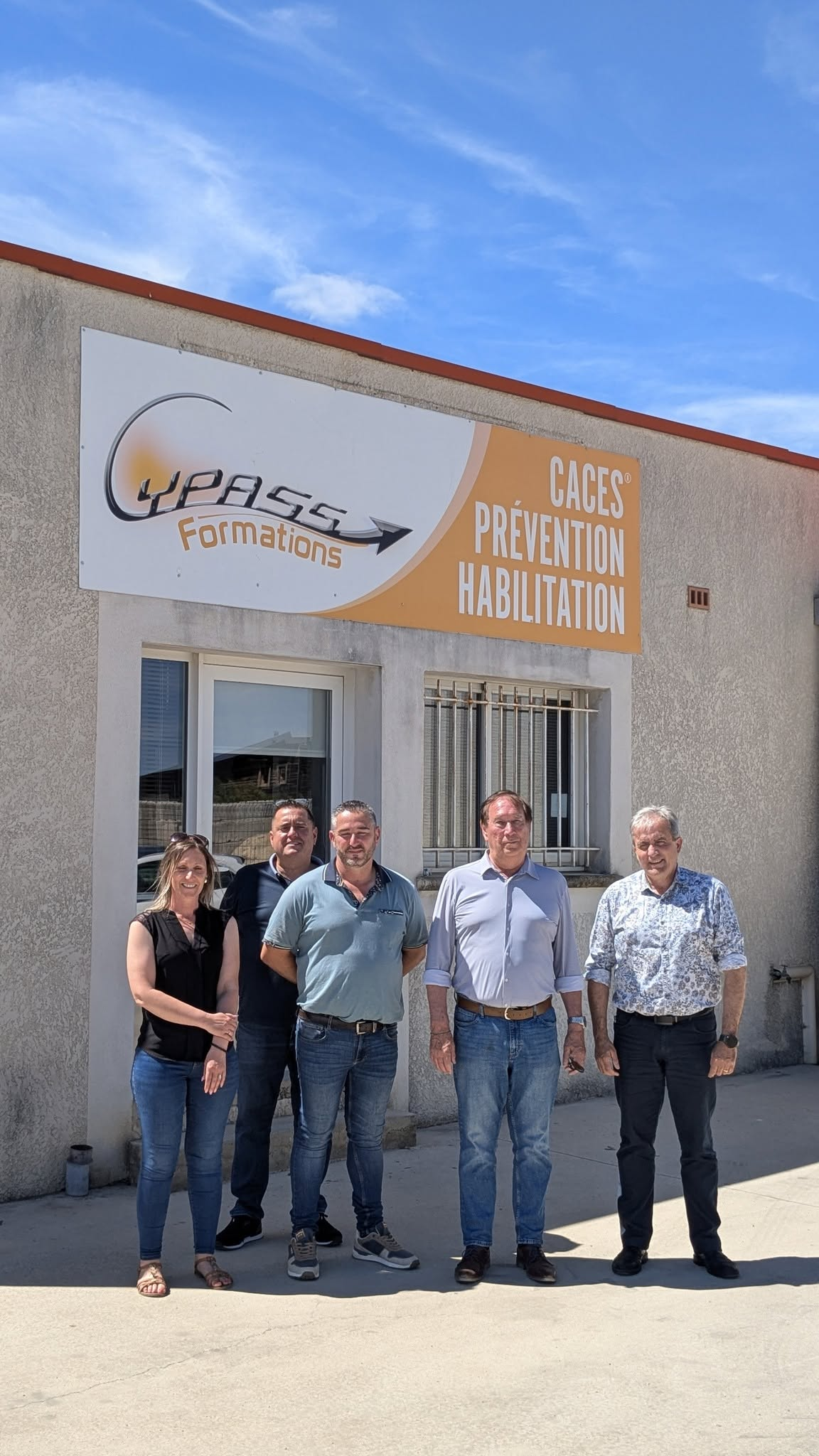 Accueil Fondée en 2014, Cypass Formations est implantée depuis le 1er mai 2026 dans la Zone d'Activités Économiques "La Barthe" à Paulhan, dans l’Hérault, entre Béziers et Montpellier. Spécialisée dans les formations liées à la prévention et à la sécurité, l’entreprise met à disposition des formateurs expérimentés issus du terrain. Nous vous proposons nos formations au sein de notre centre de formation à Paulhan ainsi qu’au sein des entreprises, en nous déplaçant sur l’ensemble de la région Occitanie pour former vos équipes. ccc Accueil